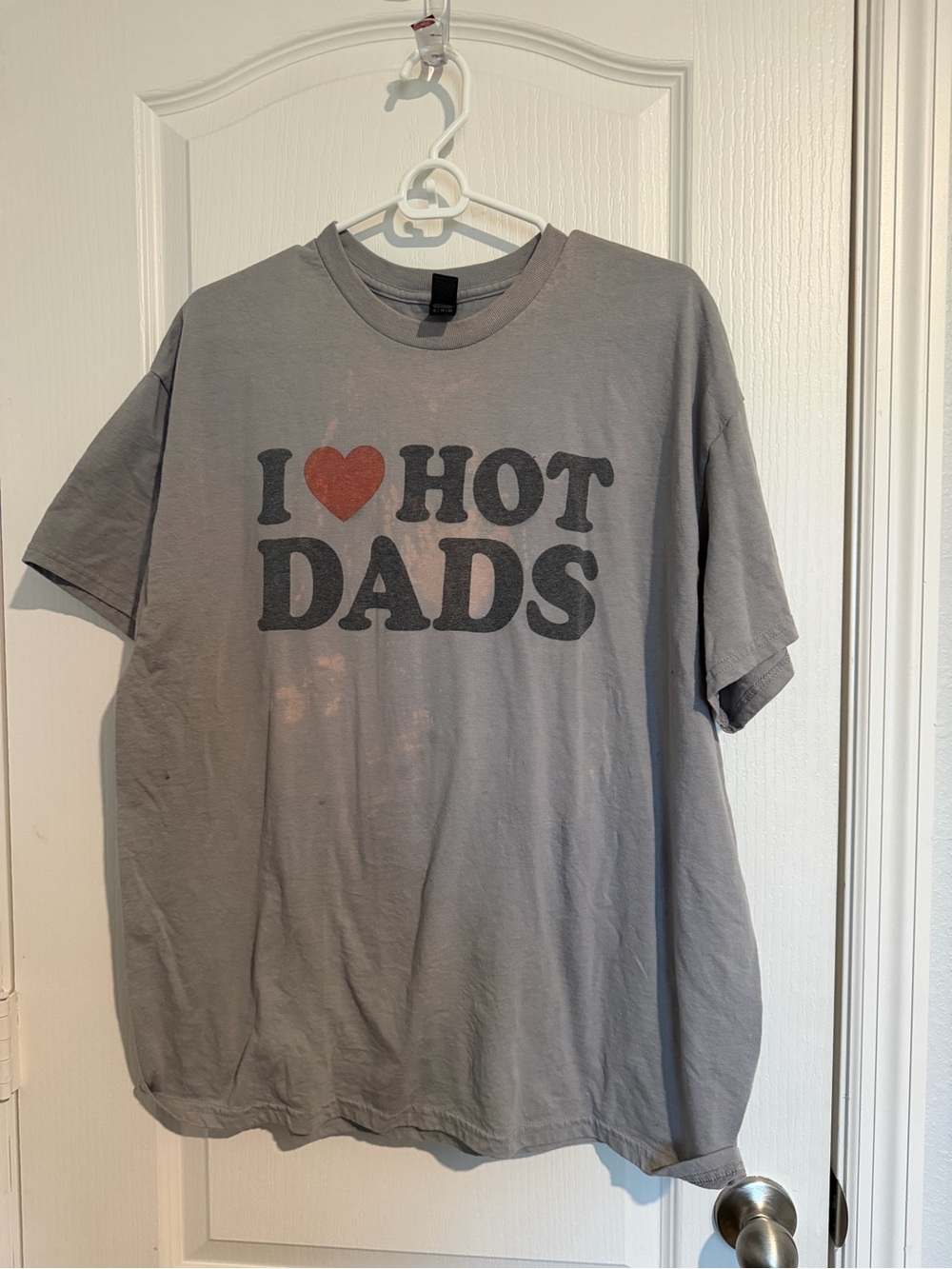 Gray distressed ' Graphic Tee with Red Heart - I ♥ Hot Dads